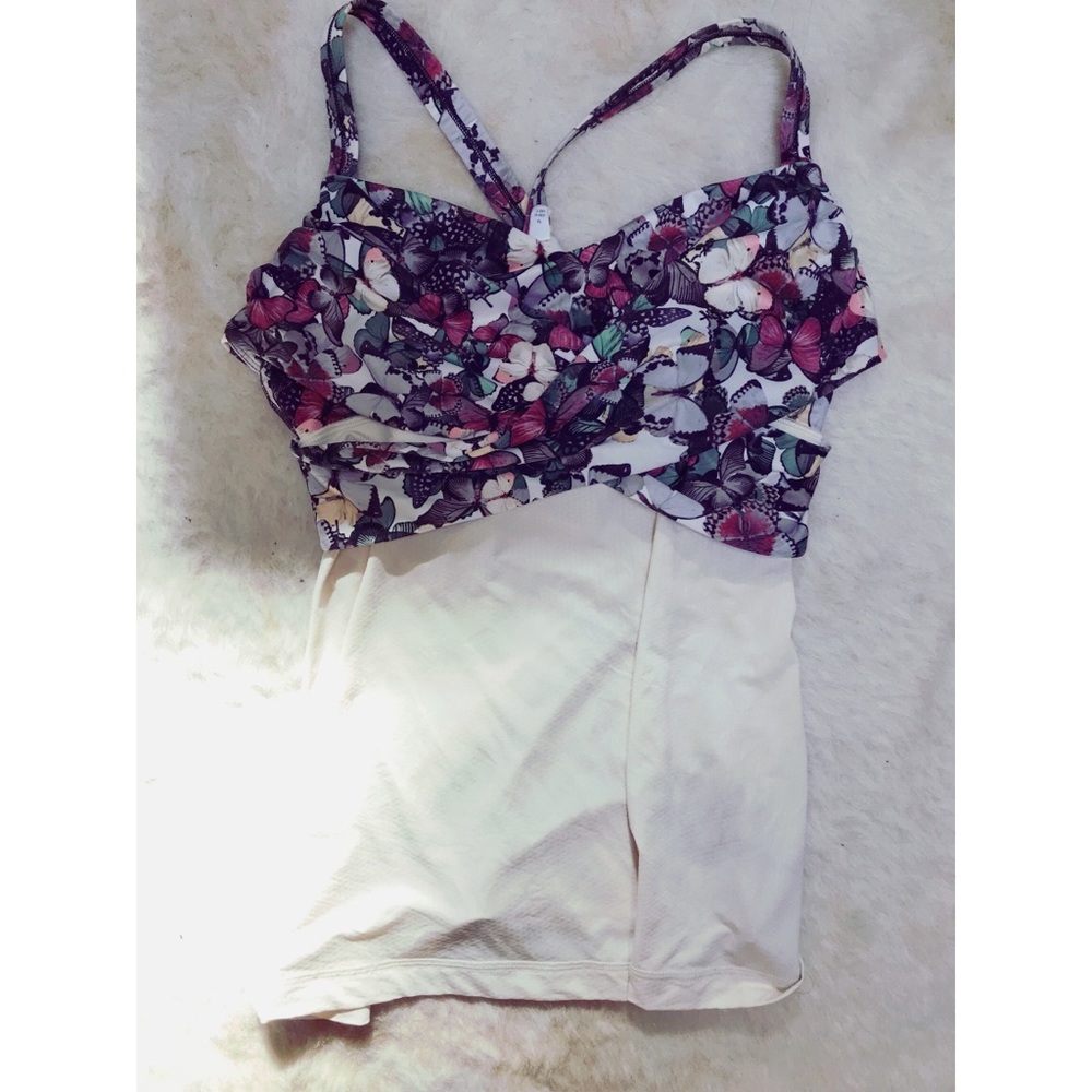 Lululemon top. Size 8 (medium) No flaws
